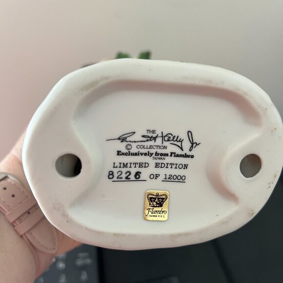 Emmett Kelly, Jr. Eating Cabbage Figurine - Picture 6 of 6